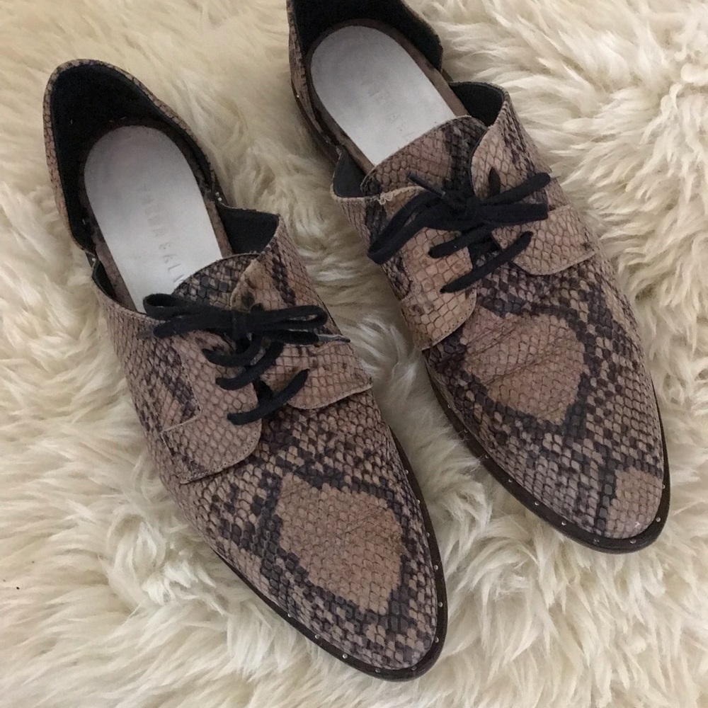 Freda Salvador Snakeskin Embossed Cutout Laced Oxfords - Size 9